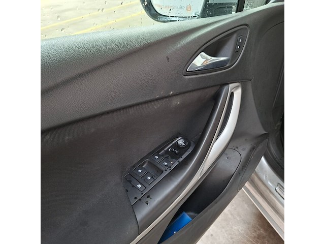 Personenauto, opel, astra, 2019 - afbeelding 30 van  49