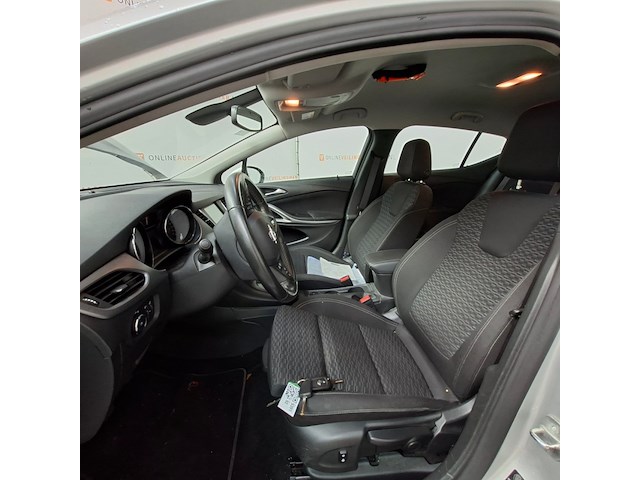 Personenauto, opel, astra, 2019 - afbeelding 32 van  49