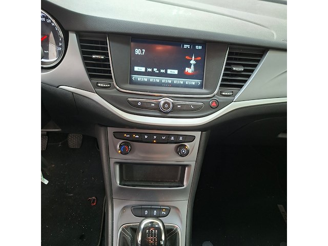 Personenauto, opel, astra, 2019 - afbeelding 37 van  49