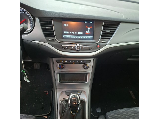 Personenauto, opel, astra, 2019 - afbeelding 38 van  49