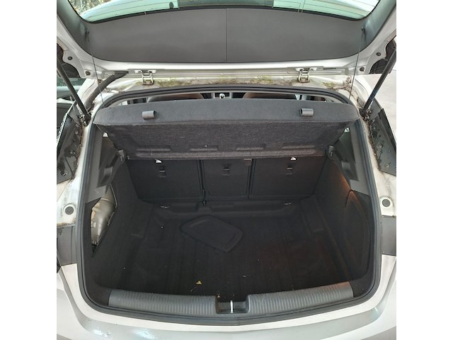 Personenauto, opel, astra, 2019 - afbeelding 40 van  49