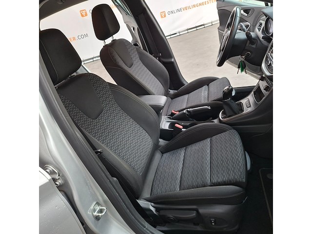Personenauto, opel, astra, 2019 - afbeelding 42 van  49