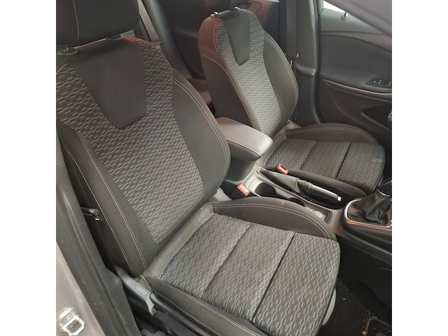 Personenauto, opel, astra, 2019 - afbeelding 20 van  35