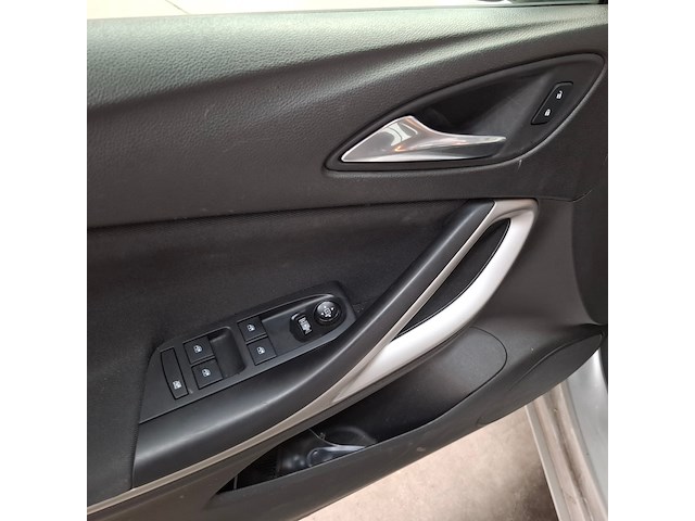 Personenauto, opel, astra, 2019 - afbeelding 24 van  64