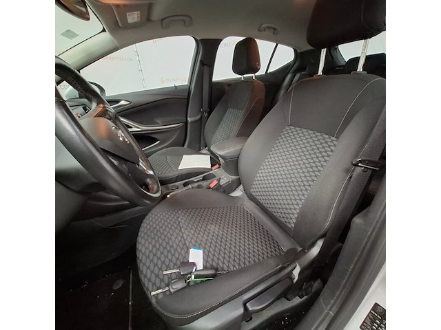 Personenauto, opel, astra, 2019 - afbeelding 27 van  64