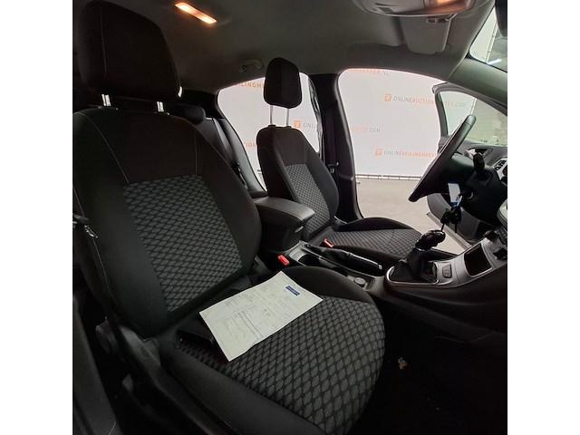 Personenauto, opel, astra, 2019 - afbeelding 43 van  64