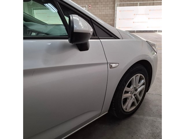 Personenauto, opel, astra, 2019 - afbeelding 45 van  64