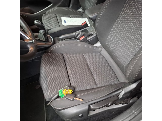 Personenauto, opel, astra, 2019 - afbeelding 25 van  64
