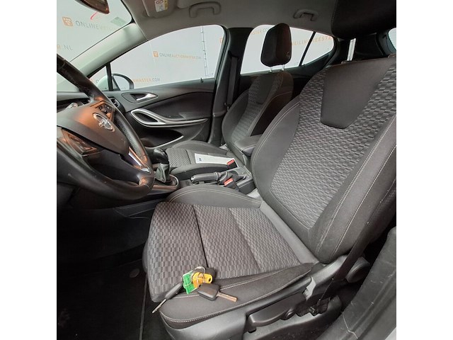 Personenauto, opel, astra, 2019 - afbeelding 26 van  64
