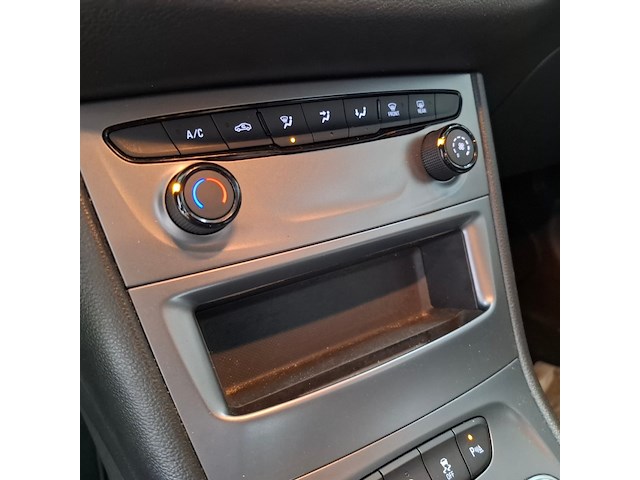 Personenauto, opel, astra, 2019 - afbeelding 31 van  64