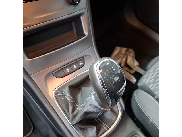 Personenauto, opel, astra, 2019 - afbeelding 32 van  64
