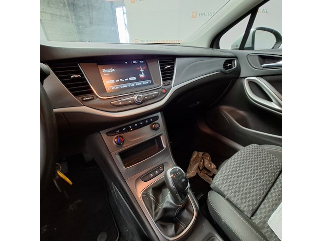 Personenauto, opel, astra, 2019 - afbeelding 33 van  64