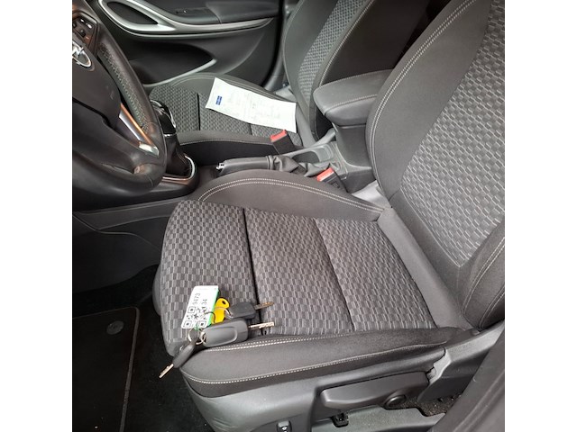 Personenauto, opel, astra, 2019 - afbeelding 33 van  72
