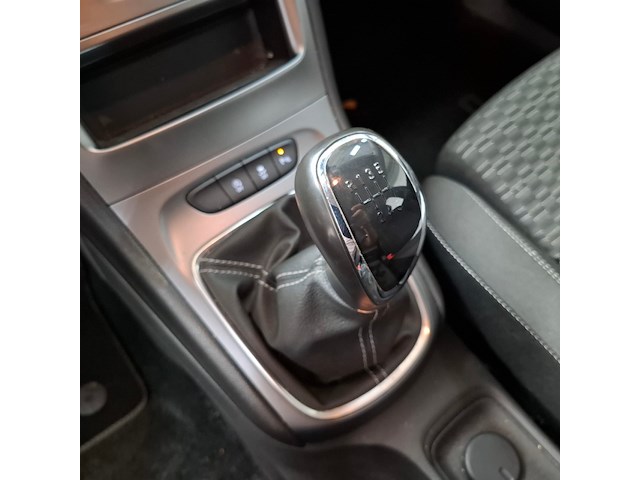 Personenauto, opel, astra, 2019 - afbeelding 41 van  72