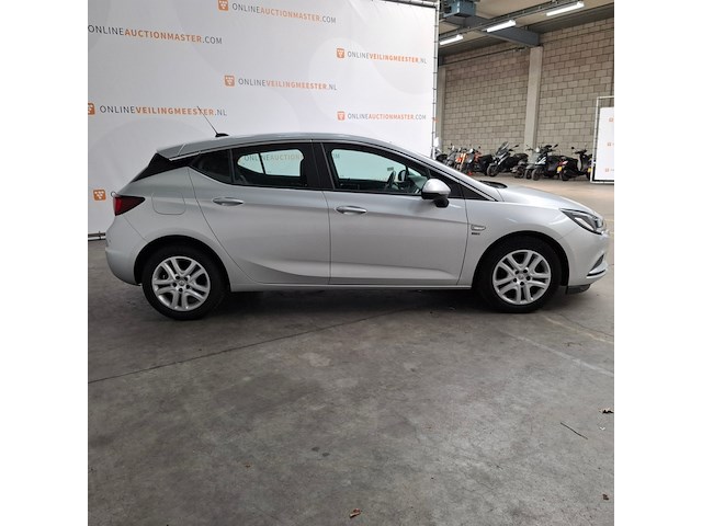 Personenauto, opel, astra, 2019 - afbeelding 34 van  72