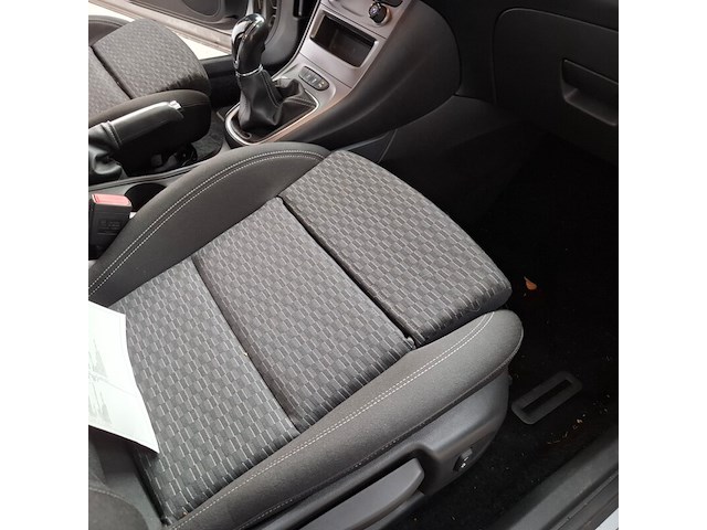 Personenauto, opel, astra, 2019 - afbeelding 53 van  72