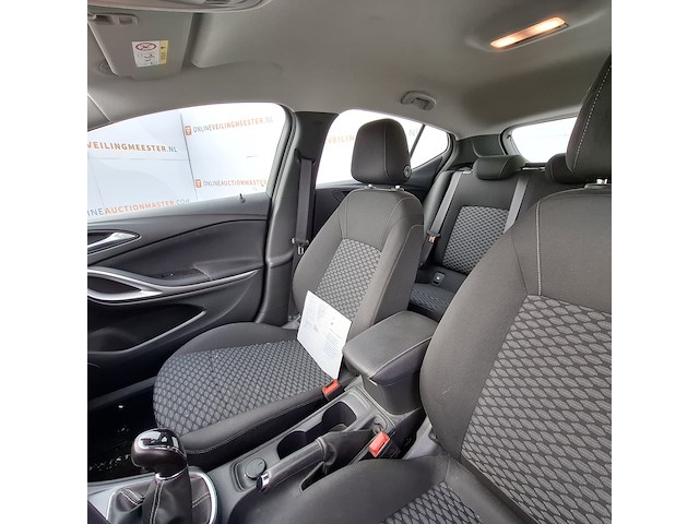 Personenauto, opel, astra, 2020 - afbeelding 26 van  42
