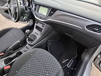 Personenauto, opel, astra, 2020 - afbeelding 33 van  42