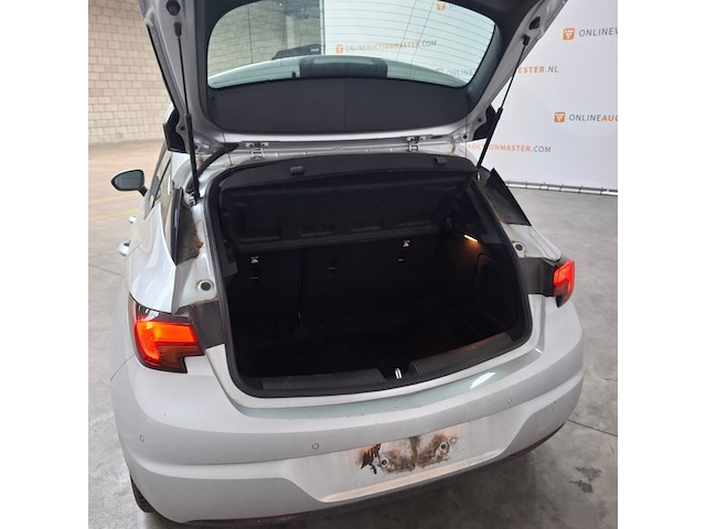 Personenauto, opel, astra, 2020 - afbeelding 14 van  35