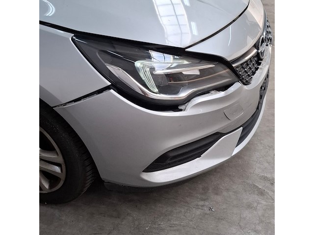Personenauto, opel, astra, 2020 - afbeelding 26 van  35