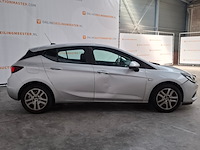 Personenauto, opel, astra, 2020 - afbeelding 23 van  35