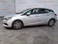 Personenauto, opel, astra, 2020 - afbeelding 31 van  35