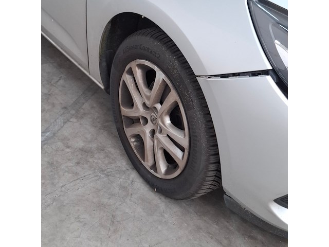 Personenauto, opel, astra, 2020 - afbeelding 33 van  35