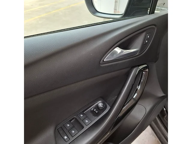Personenauto, opel, astra, 2021 - afbeelding 29 van  73