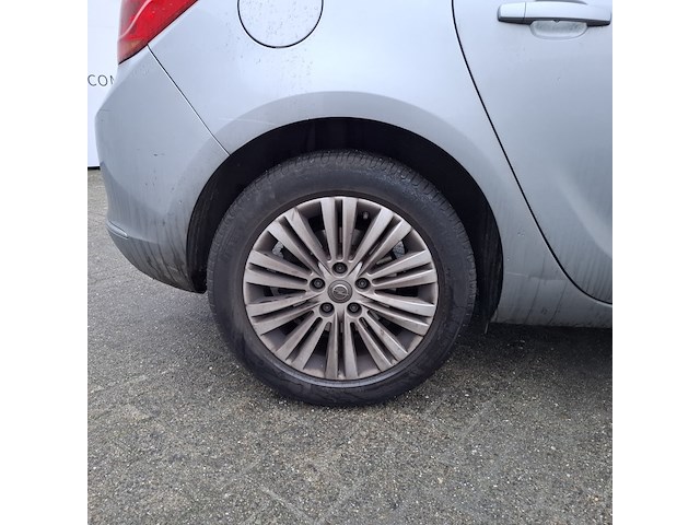 Personenauto, opel, astra cdti - afbeelding 12 van  50