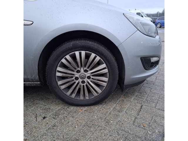 Personenauto, opel, astra cdti - afbeelding 13 van  50