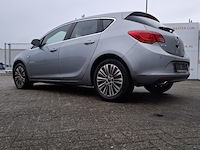 Personenauto, opel, astra cdti - afbeelding 16 van  50