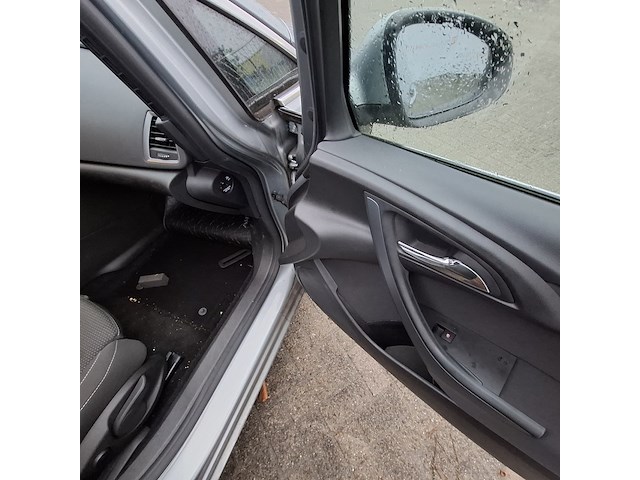 Personenauto, opel, astra cdti - afbeelding 43 van  50