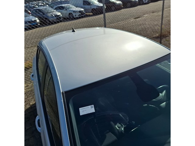Personenauto, opel, astra, schade-auto - afbeelding 14 van  49