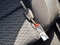 Personenauto, opel, astra, schade-auto - afbeelding 18 van  49