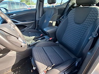 Personenauto, opel, astra, schade-auto - afbeelding 20 van  49