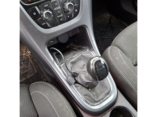 Personenauto, opel, astra sports tourer 1.4, 2015 - afbeelding 19 van  41