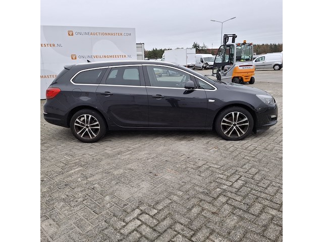 Personenauto, opel, astra sports tourer 1.4, 2015 - afbeelding 34 van  41