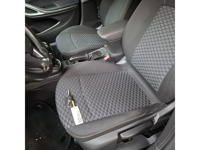 Personenauto, opel, astra sports tourer, 1.4 online edition, 2017 - afbeelding 32 van  73