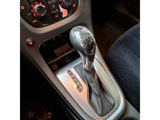 Personenauto, opel, astra sports tourer, 2015 - afbeelding 31 van  58
