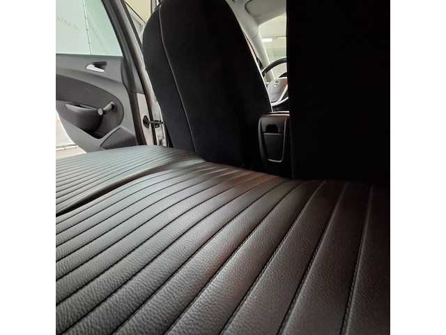 Personenauto, opel, astra sports tourer - afbeelding 38 van  61