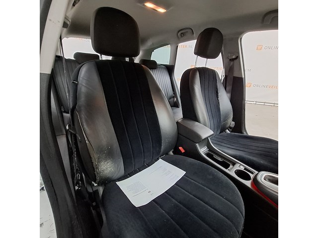 Personenauto, opel, astra sports tourer - afbeelding 40 van  61