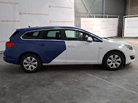 Personenauto, opel, astra sports tourer - afbeelding 34 van  61