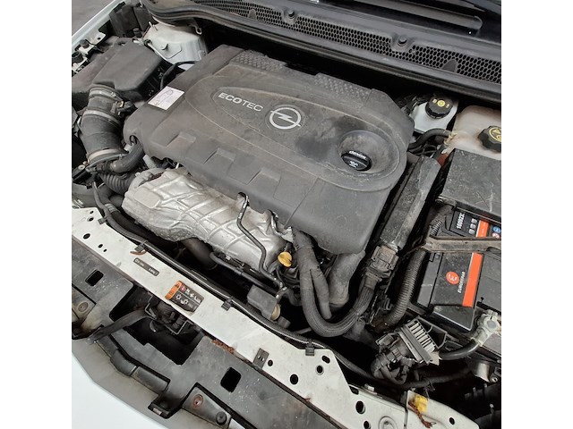 Personenauto, opel, astra sports tourer - afbeelding 47 van  61