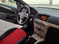 Personenauto, opel, astra twintop, 1.8 cosmo, 2007 - afbeelding 55 van  74