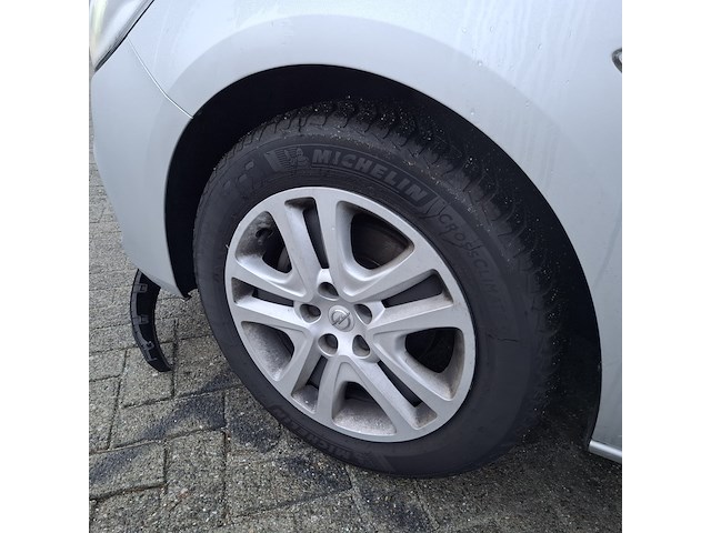 Personenauto, opel, astra - afbeelding 2 van  45