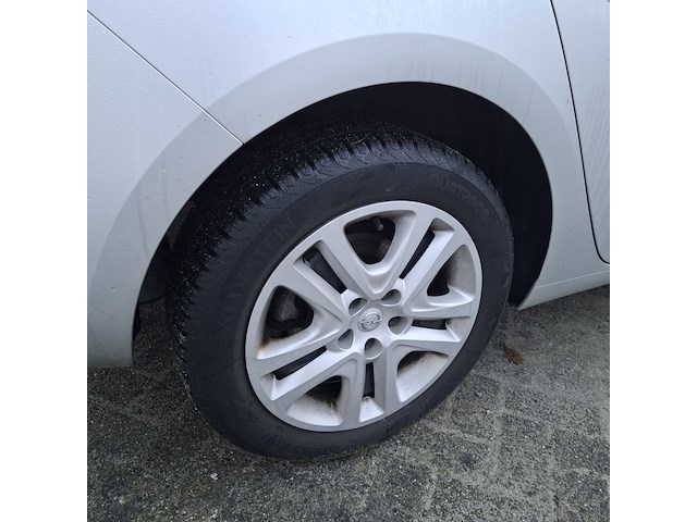 Personenauto, opel, astra - afbeelding 4 van  45