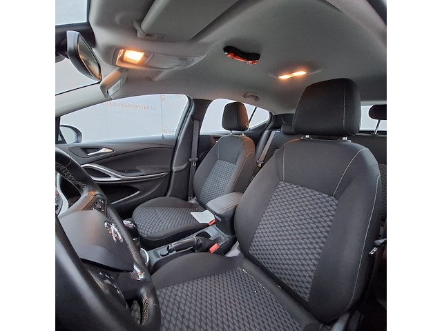 Personenauto, opel, astra - afbeelding 18 van  45