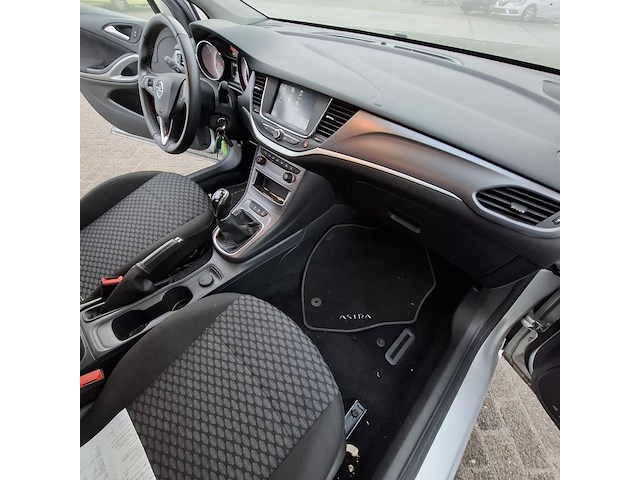 Personenauto, opel, astra - afbeelding 36 van  45