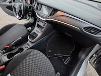 Personenauto, opel, astra - afbeelding 36 van  45