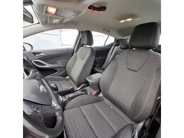 Personenauto, opel, astra - afbeelding 18 van  46